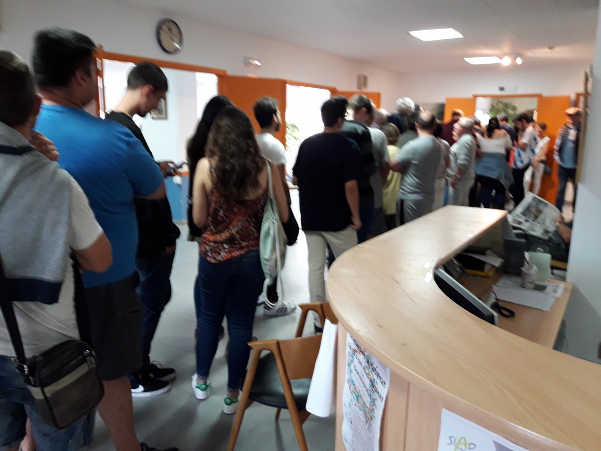 Ambient de tarda al Centre Cívic Tueda (JOAN SERRA) 1-O